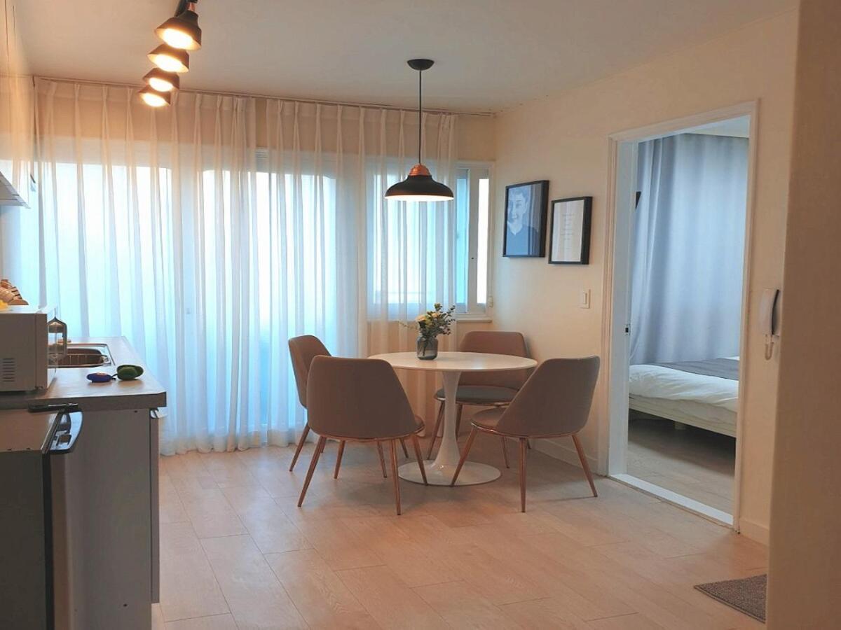 House Apartment *